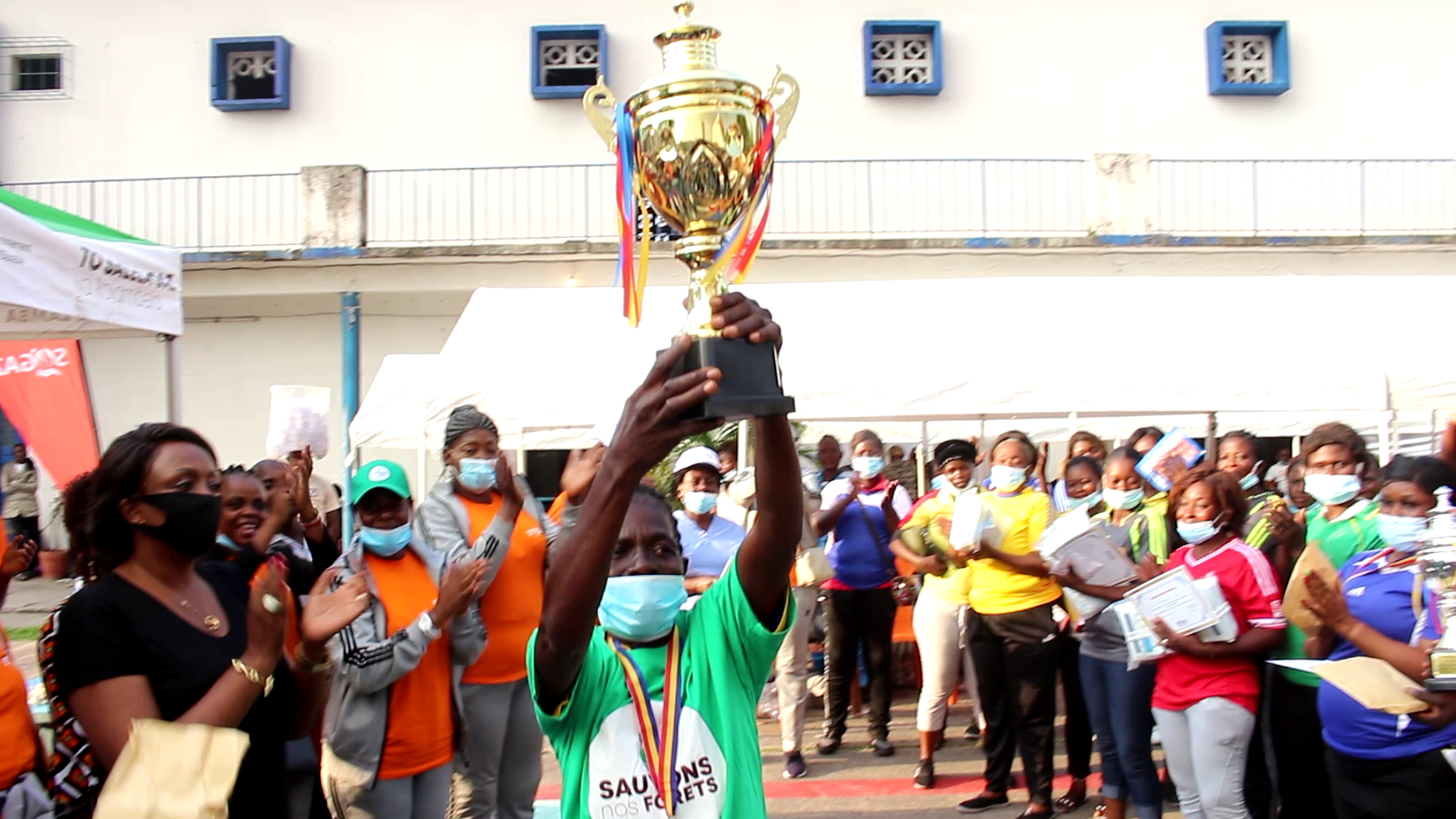 Journée national de l’Arbre : Tournoi de Nzango moderne, Hexagone remporte le trophée et certificat de mérite de la première édition