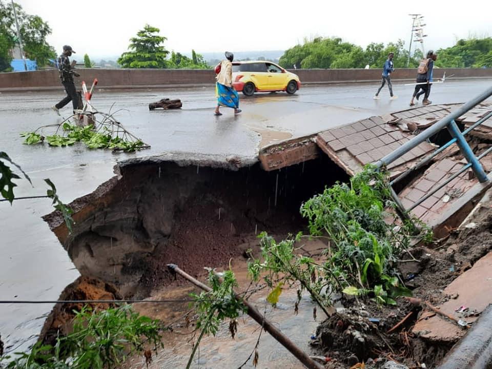 Kinshasa : Routes délabrées et quartiers entiers inondés, à qui l’argent de la vignette et autres taxes.