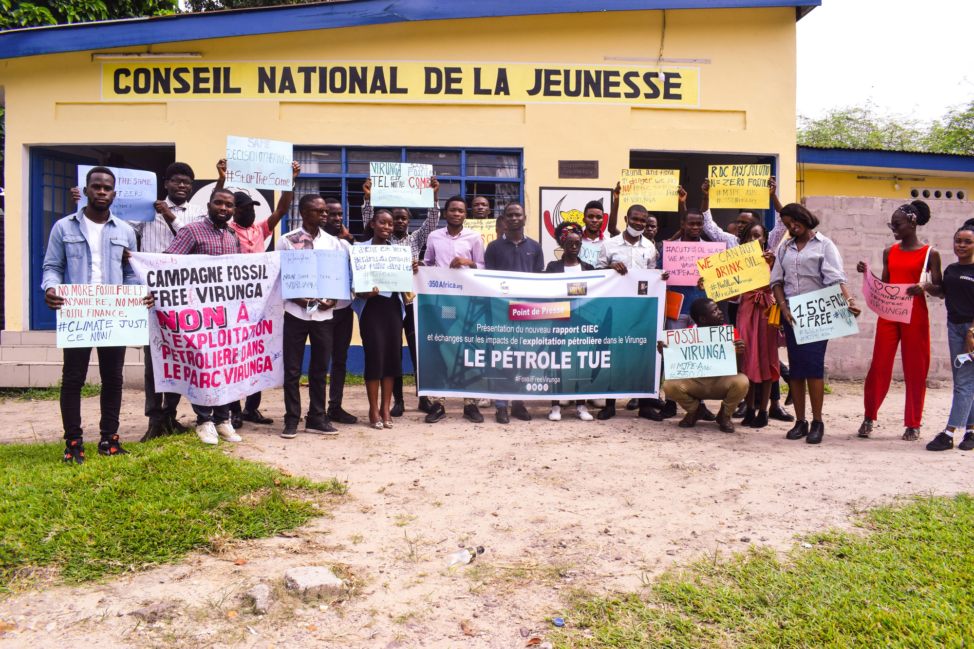 Conservation : Un mouvement des jeunes initie une pétition contre l’exploration du pétrole dans les Virunga