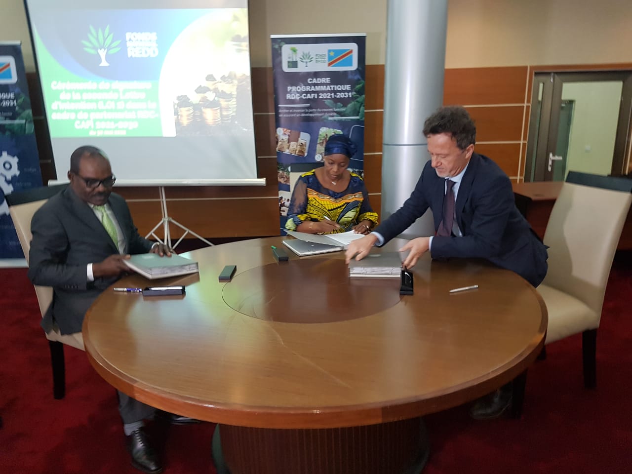 Forêt : Formalisation de la signature de la seconde lettre d’intention RDC-CAFI pour 500 millions USD