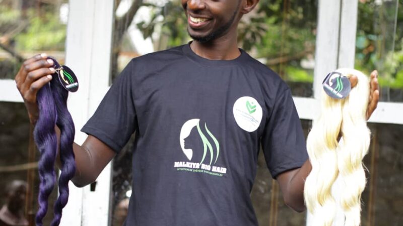 Goma : De fibres de bananiers aux mèches biodégradables, voici l’invention de Serge Bashonga
