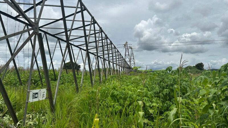 Énergies: Des équipes de lignards à pieds d’oeuvre pour remonter le pylône de la SNEL saboté au Lualaba