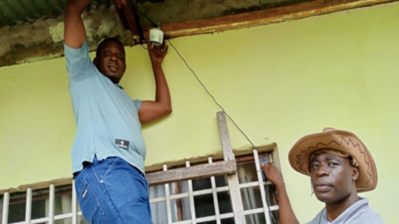 Pollution de l’air en RDC : WASARU ASBL/ONG et ses partenaires offrent des données cruciales pour la réglementation