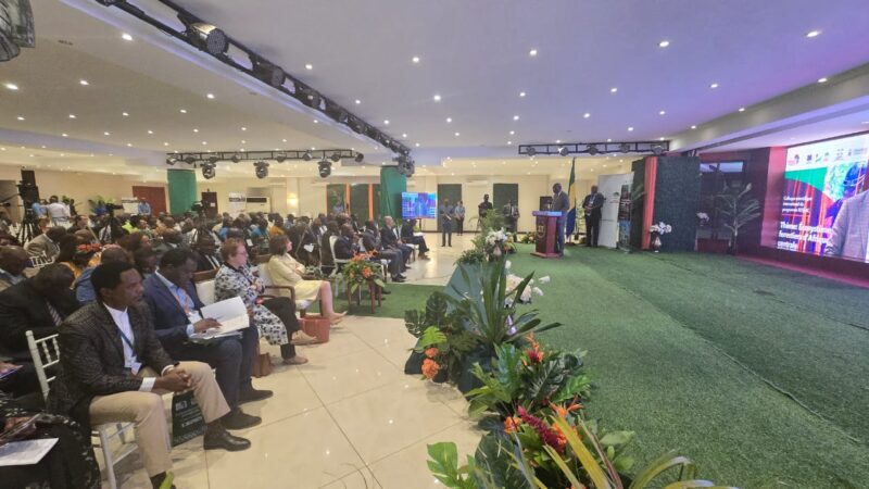 Libreville : Un colloque scientifique pour fédérer et valoriser les connaissances sur la gestion durable des écosystèmes forestiers d’Afrique centrale