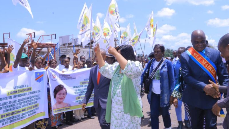 Kindu : Marie Nyange Ndambo apporte son soutien à la première édition de la conférence sur les ressources naturelles