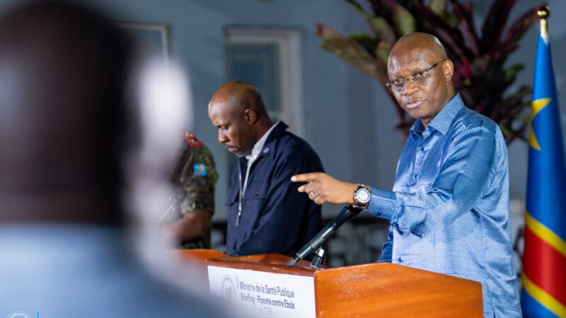 Santé : Ebola en RDC, le gouvernement réceptionne des médicaments et des équipements de laboratoire de haute technologie