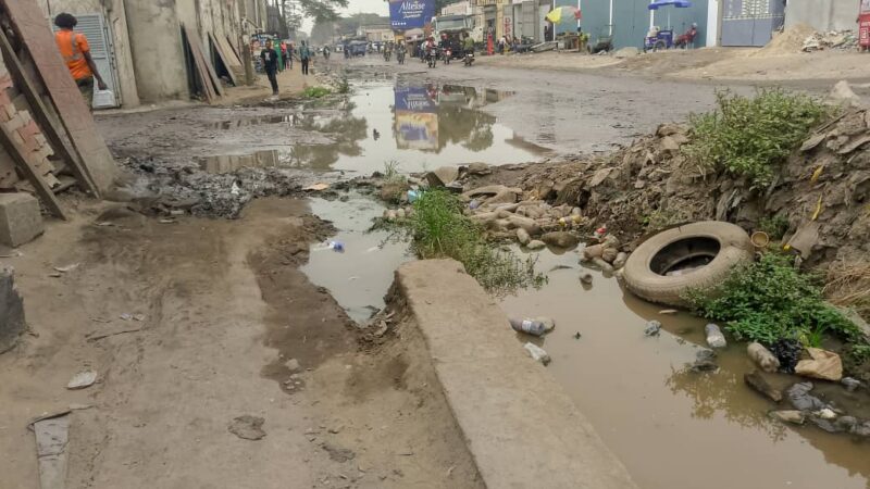 ​Kinshasa : Avenue Saint Christophe, le calvaire quotidien sur une chaussée abandonnée à Limete-Funa