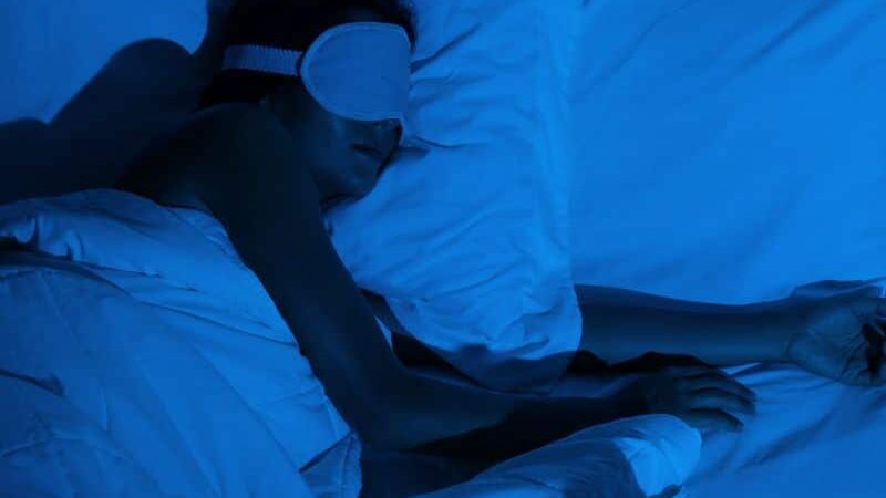 Santé : Dormir dans des vêtements sales, un risque pour la santé que beaucoup ignorent